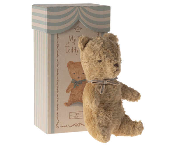 My First Teddy in Box, Sand